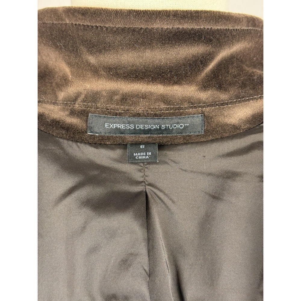 Express Design Women' Brown Velvet Blazer Jacket Two Button Size 6 - Picture 6 of 7